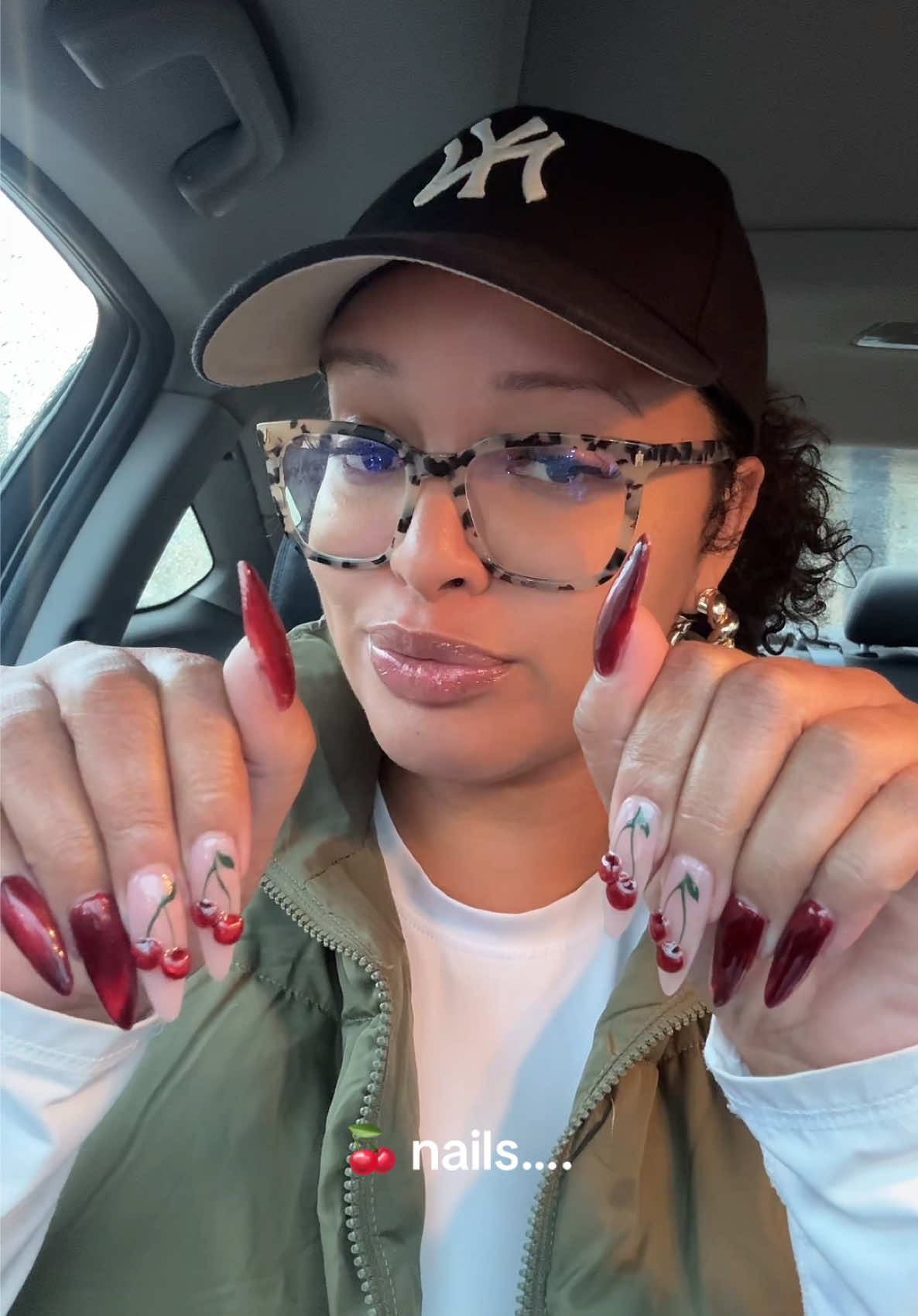 My heart wanted to do Xmas nails but I held back yall not gonna lie. I’m still obsessed as always. Thank you. @Vanessa Perez #nails 