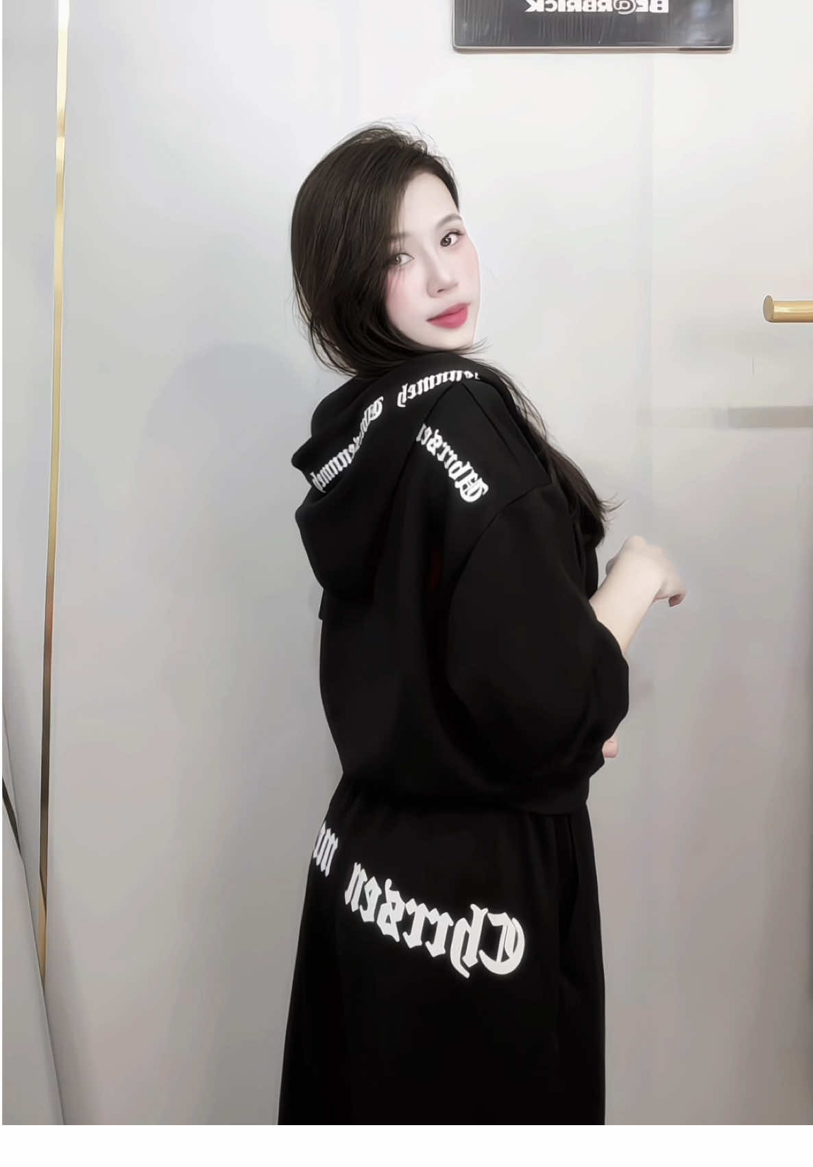 Em khổ trăm lần chẳng bằng ai đó 1 phần …#shophuong 