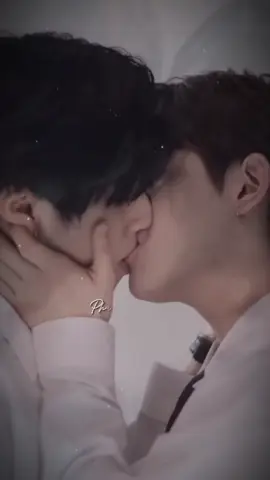 Diễn cảnh hôn xong là cái mỏ nhỏ Phớt đỏ chétt #เติ้ลเฟิร์สวัน #TleFirstone 