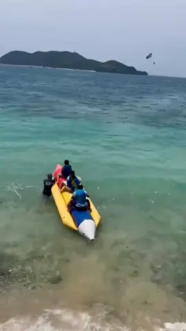 Đừng bao giờ dành sự ưu tiên cho người khác khi người ta chỉ xem mình là một trong những sự lựa chọn mà thôi.