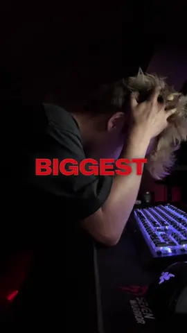 Ur not gonna get anywhere in ur comfort zone #GymTok #cinematic #gym 