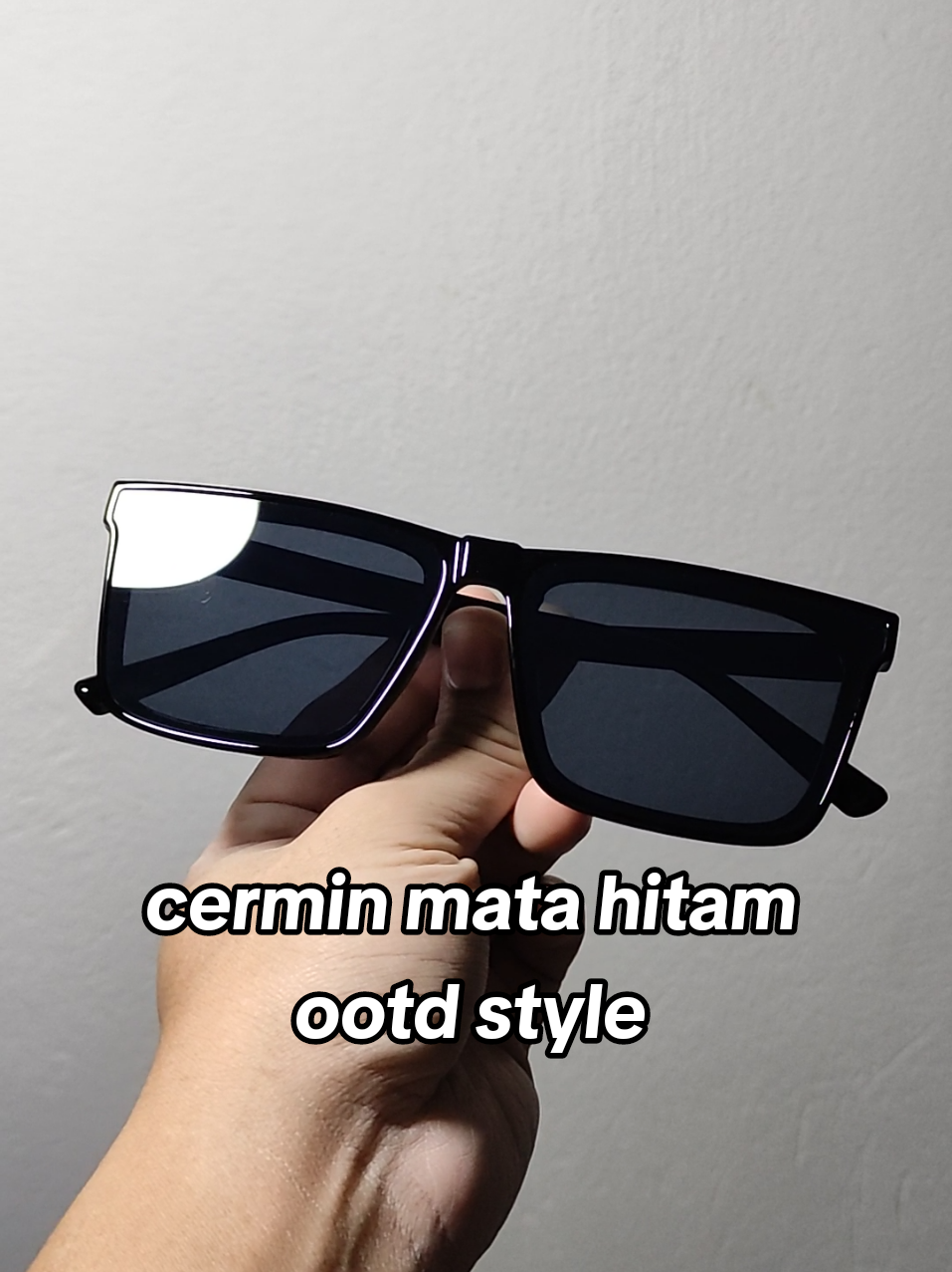 2272]. cermin mata hitam ootd style #cerminmataviral #cerminmatamurah #cerminmata 