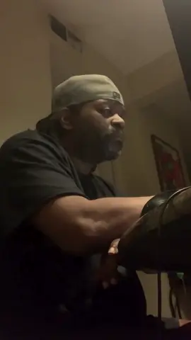 Burnin’ the midnight oil… #beats #production #hiphop #boombap #fyp 