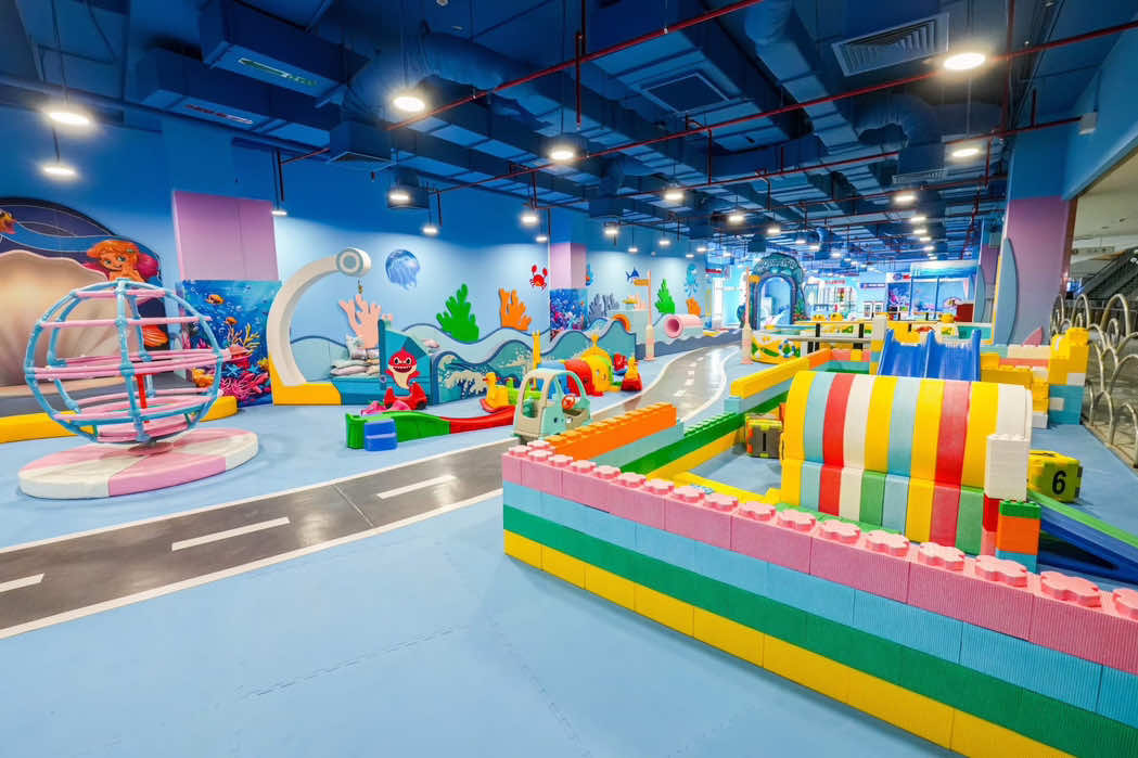 Không khí trong Khu vui chơi NovaDreams Magic House AquaCity sáng nay chủ nhật 9/11/2025 đang cực kì nhộn nhịp. Rất nhiều gia đình đến đây vui chơi cuối tuần 😍😍😍 Địa điểm: Khu vui chơi NovaDreams Magic House, Tầng 03 - Nova Mall - Đô thị sinh thái Aqua City Miễn phí vé cổng từ ngày 08-23/11/2025 - Mở Cửa 9h00-21h00