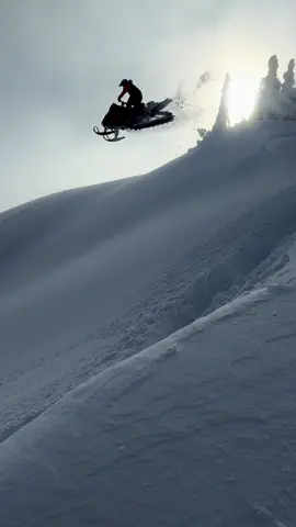 Air Under the track in November is always good! #Nov.8th #backyardboltons  #polarissnowmobiles  #whiskeythrottlepowersports 