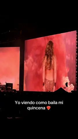 Hips Don’t Lie - Shakira  Quito - Ecuador  #shaki #hipsdontlie #quito_ecuador🇪🇨 #shakira2025 #lasmujeresyanolloran 
