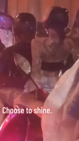 จงเลือกวันเปล่งประกาย #fypシ゚ #เทรนด์วันนี้ #world #วันที่ฝนตก #life 