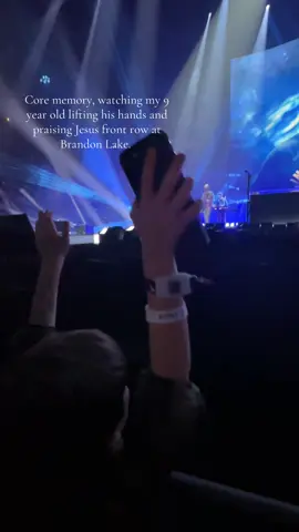 I sobbed @Brandon Lake 