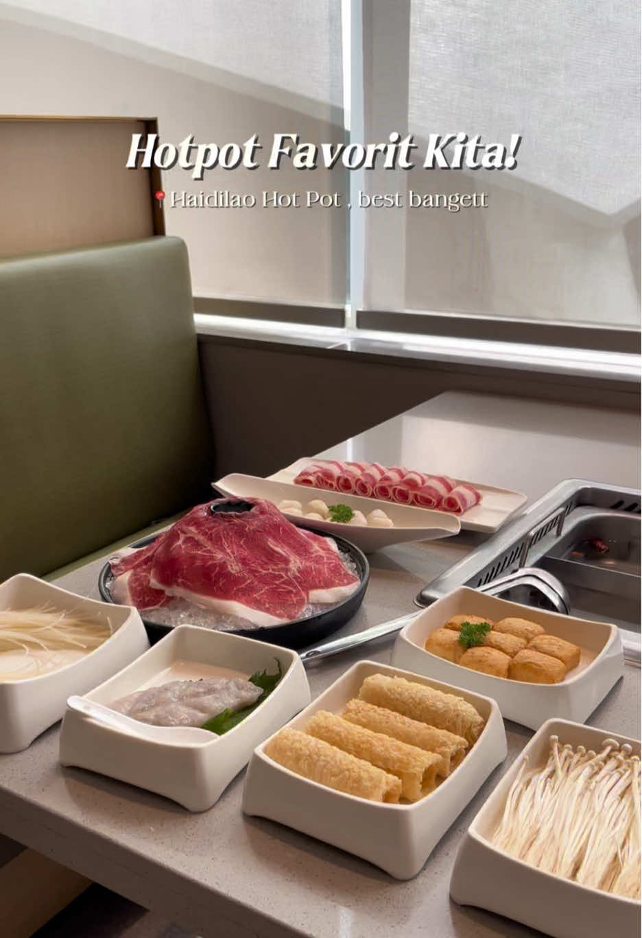 selaluu jadi hotpot favorit deh kalo Haidilao, siapa yg kayak akuu?👀💓 btw, sekalian aku rekomendasiin hotel budget yg deket Grand Indonesia, siapa tau yg dari luar kota atau pengen istirahat sejenak bisa booking disinii @RedDoorz Indonesia  #RedTravelers #BukaSemuaPintu #RedDoorz #hotelbudgetjakarta #reddoorzplusthamrin 