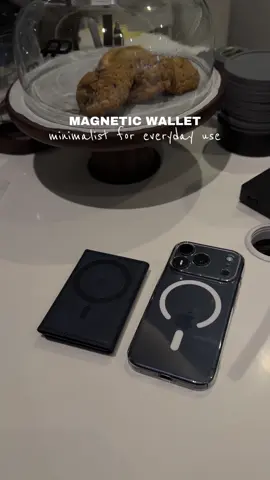 Sleek and durable! Leather magsafe wallet for everyday use. 👈🏼🫶🏼🫶🏼