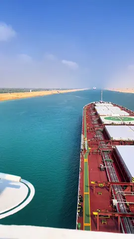 Khi tàu anh qua Suez. ( overnight luôn ) 🙂🙂 #taubien #vessel #suez #party 