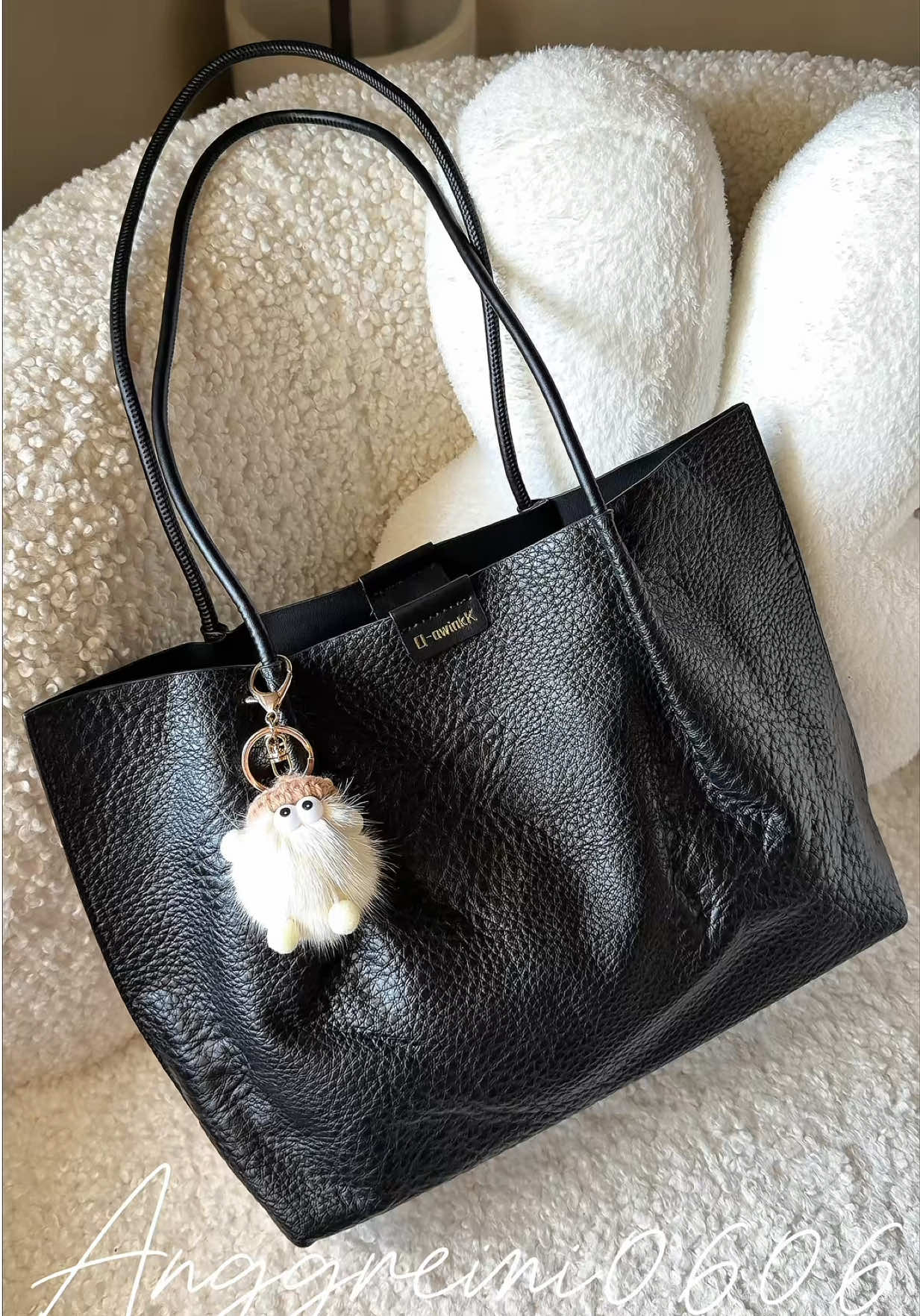 Cakep banget banyak niatnya😍 #minervatotebag #owinkk #owinkkbag 