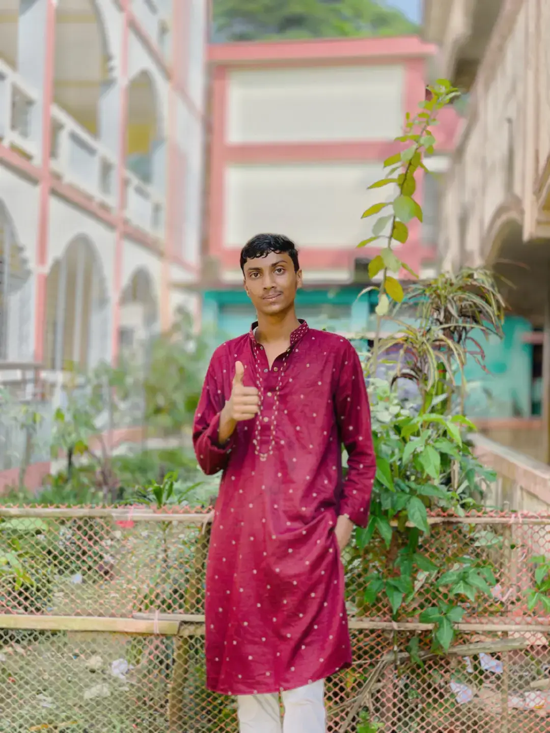 🥰🖤 #foryoupage #outfitcowokberwarna #tiktokfollower #hilight #anfeezemyaccont 