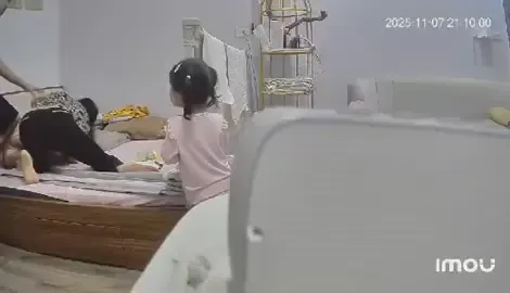 Mẹ Ck nàng dâu khua chân , múa tay ở Phú thọ theo mọi người ai đúng , ai sai ?