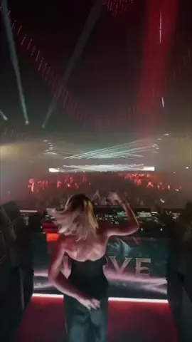 Comment your favourite music 🎵  Don't forget to Follow us ✔️ 🎧Track ID: Spotify playlists (link in bio) DM for promotions 📩 #techno #music  #technomusicforlife  #spotifyplaylist #playlist