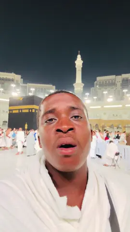 ‫لَّقَدۡ صَدَقَ ٱللَّهُ رَسُولَهُ ٱلرُّءۡیَا بِٱلۡحَقِّۖ لَتَدۡخُلُنَّ ٱلۡمَسۡجِدَ ٱلۡحَرَامَ إِن شَاۤءَ ٱللَّهُ ءَامِنِینَ مُحَلِّقِینَ رُءُوسَكُمۡ وَمُقَصِّرِینَ لَا تَخَافُونَۖ فَعَلِمَ مَا لَمۡ تَعۡلَمُوا۟ فَجَعَلَ مِن دُونِ ذَ ٰ⁠لِكَ فَتۡحࣰا قَرِیبًا﴿ ٢٧ ﴾‬ Al-Fatḥ, Ayah 27