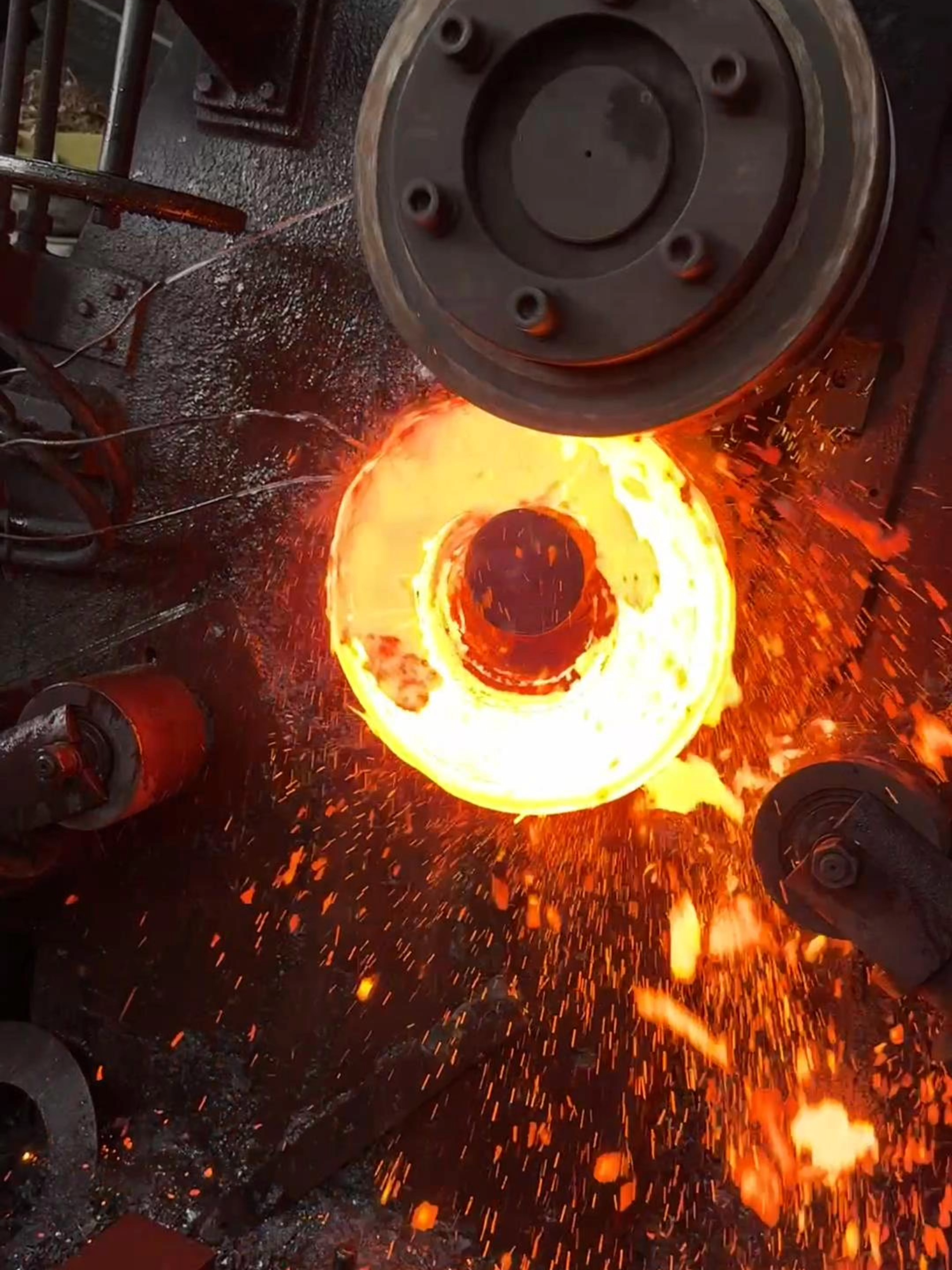 Inside the factory how the roilling machine works making bearings rings  #process #forging #machine
