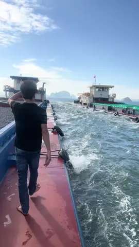 Gặp nhau thì cứ kẹp mà đi thôi #vietdoosan #xuhuong 