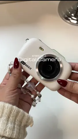 New Digicam!!! Love the shots ang linaw 💕  #digicam #digitalcamera #camera #kitbeez #picture  358