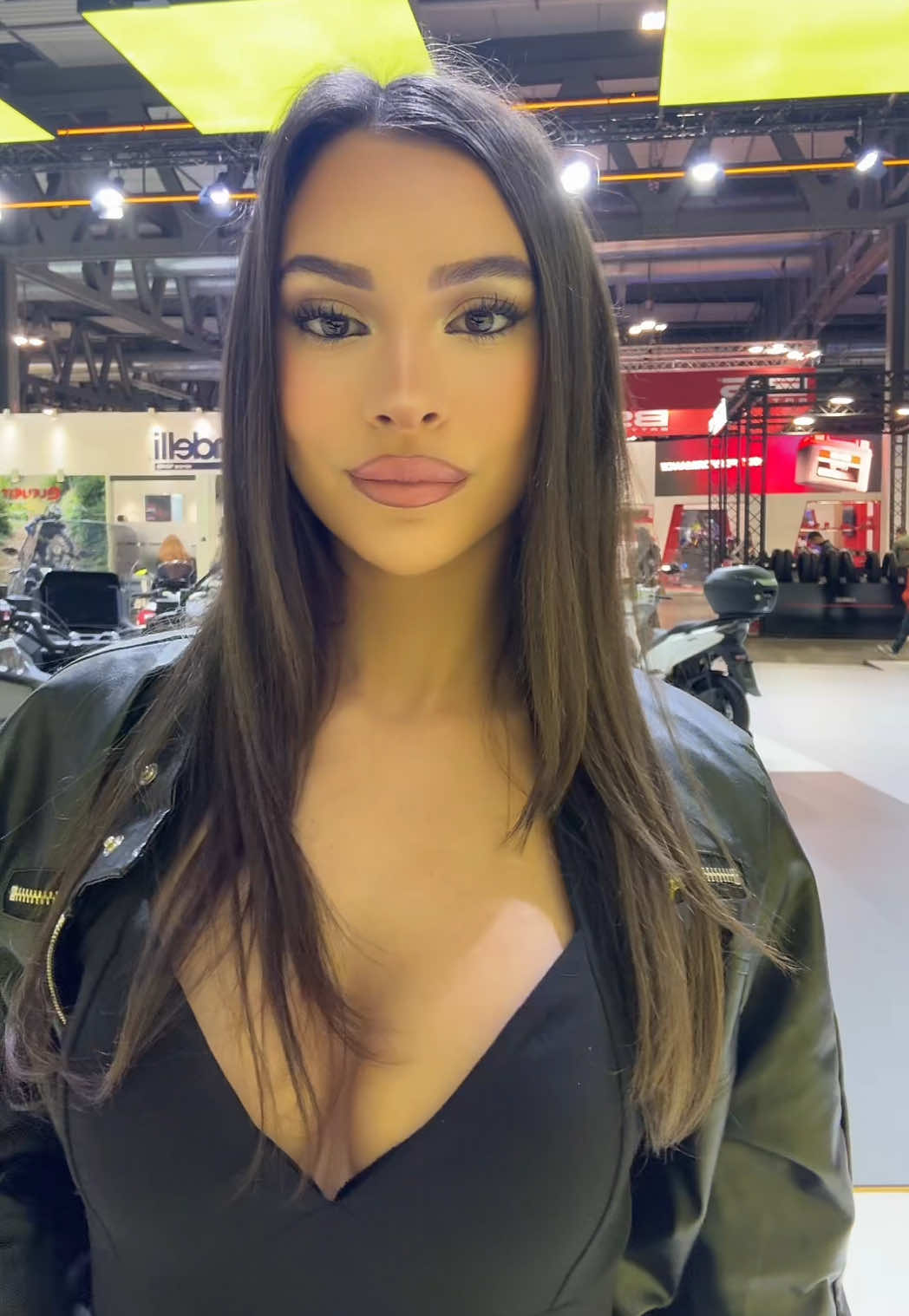 morning venite qui allo stand #voge #eicma2025 #lastday 