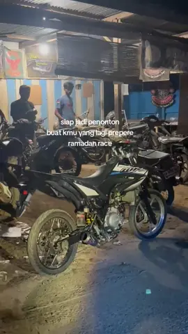 yg g pede motr sendiri di pinggir🤭 #wr155 #wrsurex #supermotoherex #fyp #ramdan 