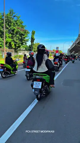 Emmm kapan yah bonceng angin ini berakhir😭🤣🔥🤙🏻 @ibenk_skyzo CCTV🔄 @DEMEN MOTHAI  #pcxstreetmodifikasi #pcx160indonesia #pcx160ล้อ17แต่งสวย #savering17 #penggunaring17🇨🇷 #masukberanda #fypシ゚ #cikarangmothai 