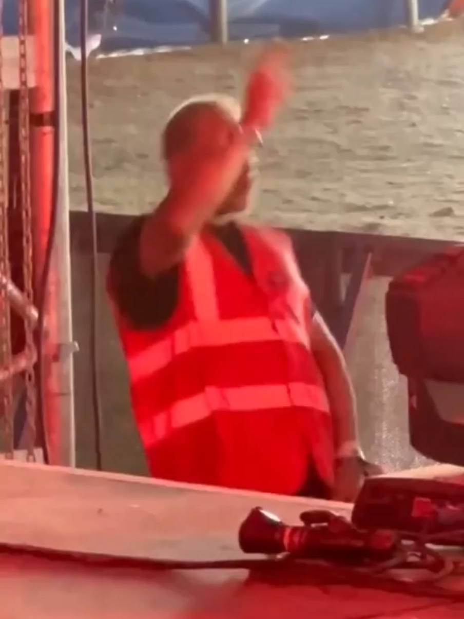 #techno #music #dance #party #hit 