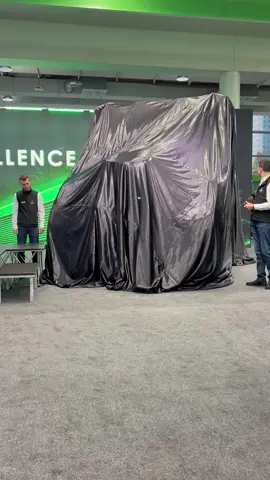 Eine neue Ära beginnt 💚 #8340 #landwirtschaft #traktor #deutz #agritechnica2025 