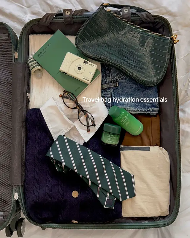 Travel bag essentials for fall🧳 Pack your lightweight, hydration skincare💚 #GreenTeaCeramideMilk #GreenTeaCeramideCream #travel #traveltiktok #INNISFREE 