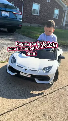Regalo de navidad o cumpleaños perfecto para cualquier niño 😍🙏🏻🥰#rideoncar #kidscar #tiktokshopcreatorpicks #creatorpicks #blackfriday 