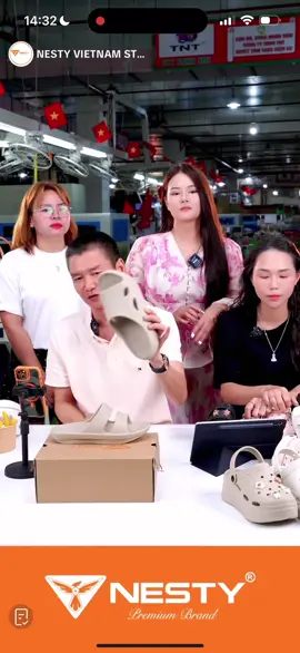 Tối nay mọi người ơi .. 19h-21h ủng hộ em với nesty có 1 phiên live tuyệt vời nhé 🥰😘😘