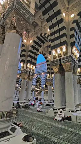 se indah itu masjid Nabawi  #masjidnabawi #umroh2025 #madinah #fyp 