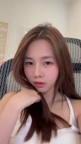 อย่าบอกใครนะว่าแอบ