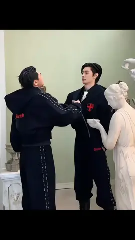 mau dua duanya, tenang ak bisa adil kok 🤭 #jay#sunghoon#enhypen#moots?#xybca#fyp#fypage#4u#4upage#lewatberandafyp 