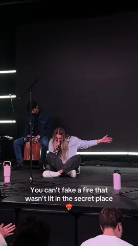 God’s presence is what really matters 😭 just meet with Him. What happens in the secret place sustains you in every season. ❤️‍🔥 #worship #sing #christian #jesus #worshipmusic 