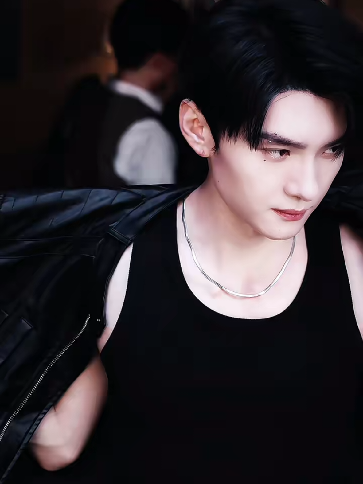 หล่อกว่านี้หนูจะหัวใจวายเอานะ #หวังอี้เหล่ย #wangyilei王译磊 #wangyilei #王译磊 #fyp 