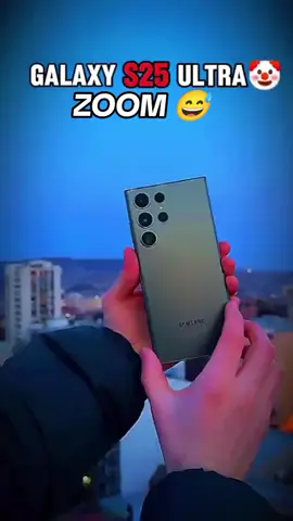 Nice zoom 😅 The Galaxy S25 ultra🧟‍♂️ #creatorsearchinsights #zoom #galaxys25ultra  #galaxy 🫶