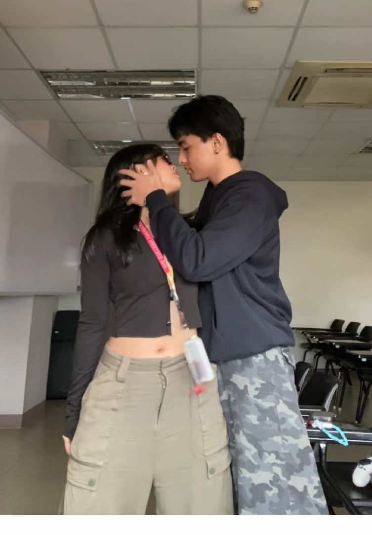 @Alyzza Mauricio (Dc: @@kipittok) #fyp #dance #viral #trending #duo 