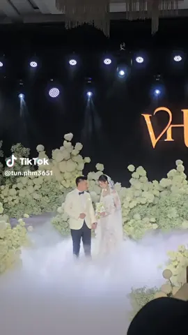 Tiếp nè ❤️👰‍♀️🤵 #damcuoidothiha #dothiha #nguyenvietvuong #xuhuonggggggggggggggggg   #tunpham3651 @Đỗ Thị Hà 