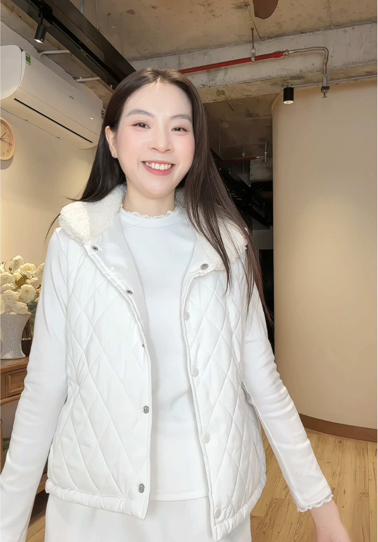 Áo giữ nhiệt mỏng nhẹ mà ấm cực luôn 🧣 Mặc trong áo khoác hay mặc riêng đều đẹp. #linhlunglieng #aogiunhiet 