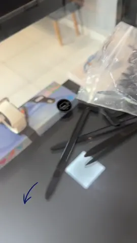 Produto essencial pra qualquer ferramenta: abraçadeira de nylon reforçada com trava. Organiza tudo e não solta! #fyp