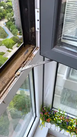 Window cleaning brush l Product Link in Bio  #daraz #pakistan #onlineshopping #darazpk #islamabad #karachi #lahore #darazonlineshopping #fashion #shopping #onlineshop #online #instagram #onlinestore #sale #amazon #sayalawn #srilanka #edenrobe #makeup #arynews #geonews #quran #islam #limelight #shoponline #expressnews #charizma #geo #hadees#trendingvedioes#viralvedioes#foryoupage#foryou#fyp#fyp#fyp