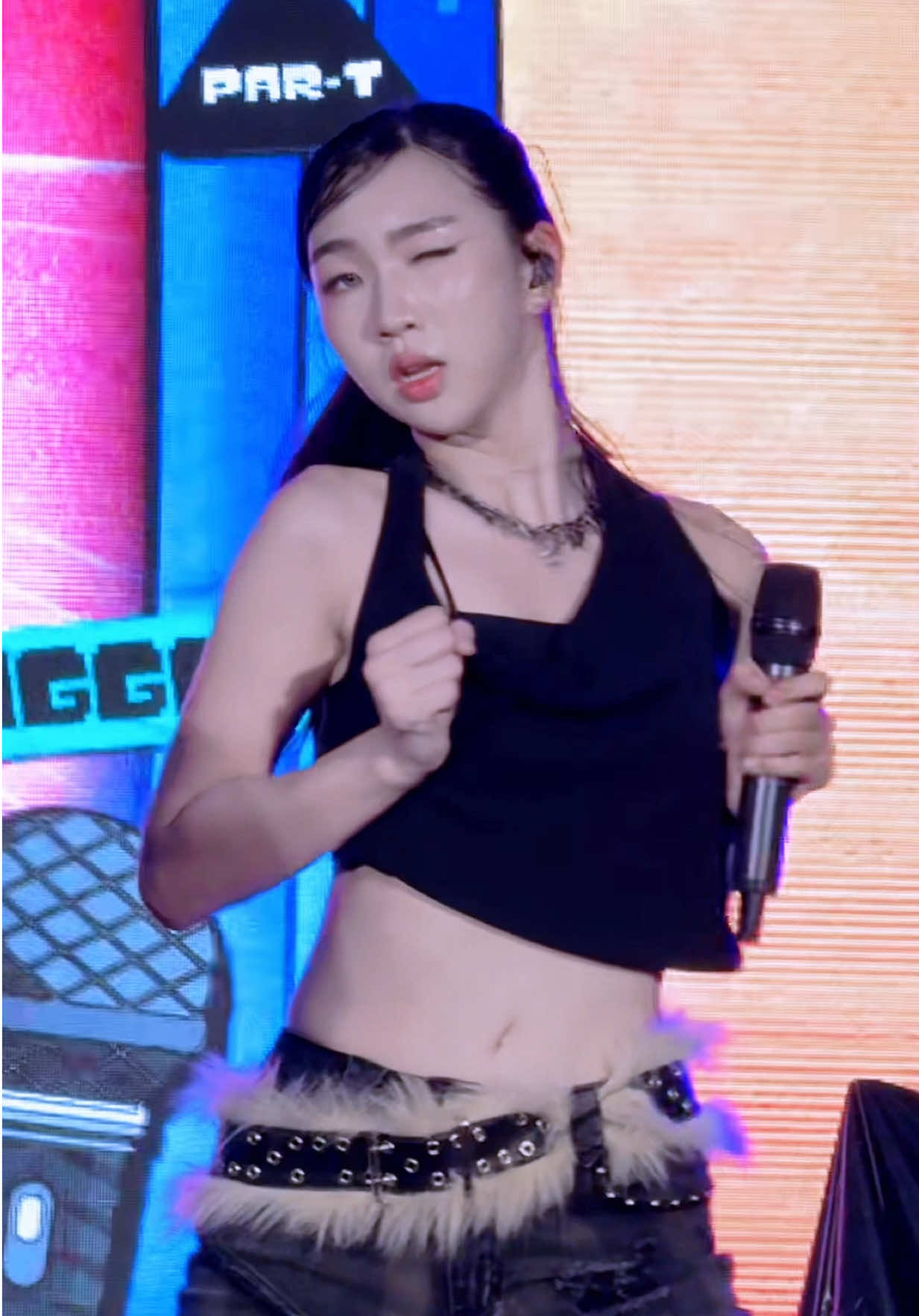 hurt a little bit 555555 #CHEERS_VIIS #VIIS #1234VIIS #วิส 