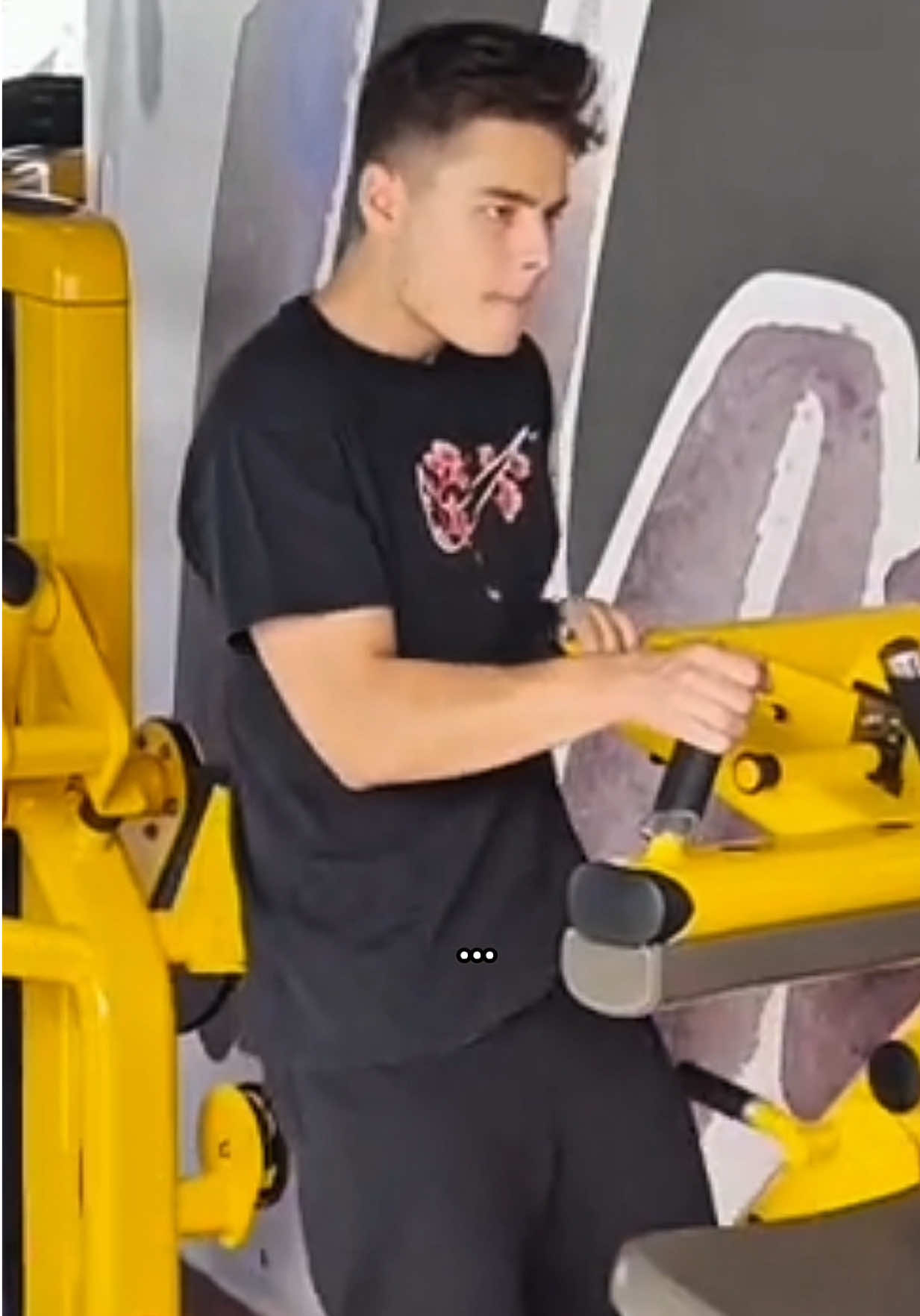 Idolul meu @selly ❤️❤️❤️  #selly #gym #GymTok #fyp #viral 