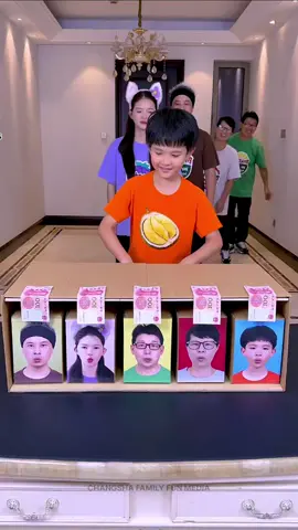 The real-person pairing challenge is hilarious! #family #game #viral #funny #funnyvideos @TikTok 