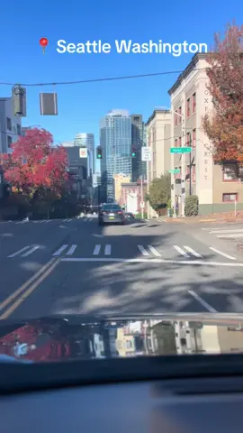 #coffee #coffeetiktok #trending #trendingvideo #Vlog  part 1 of day 4 in Seattle Washington. Grab a cup of Coffee and a bite ☕️ 