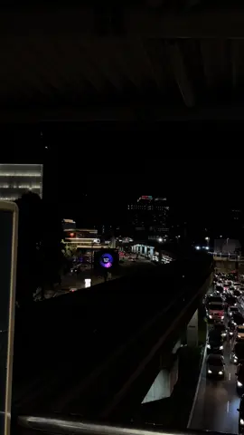 @Rapid KL perlukan admin baru tak? Playing tourist this weekend 💖