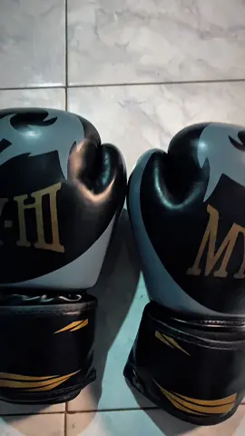 #sarungtinju #gloves #boxinggloves #muaythai #kickboxing 