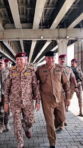 اللواء شعلان علي صالح قائد شرطة بغداد الرصافة .. بين رجال الواجب وحضور ميداني ومتابعة دقيقة لضمان انسيابية التصويت الخاص بكل انضباط ومسؤولية #العراق #اللواء_شعلان_الحسناوي #انتخابات #بغداد #انتخابات 