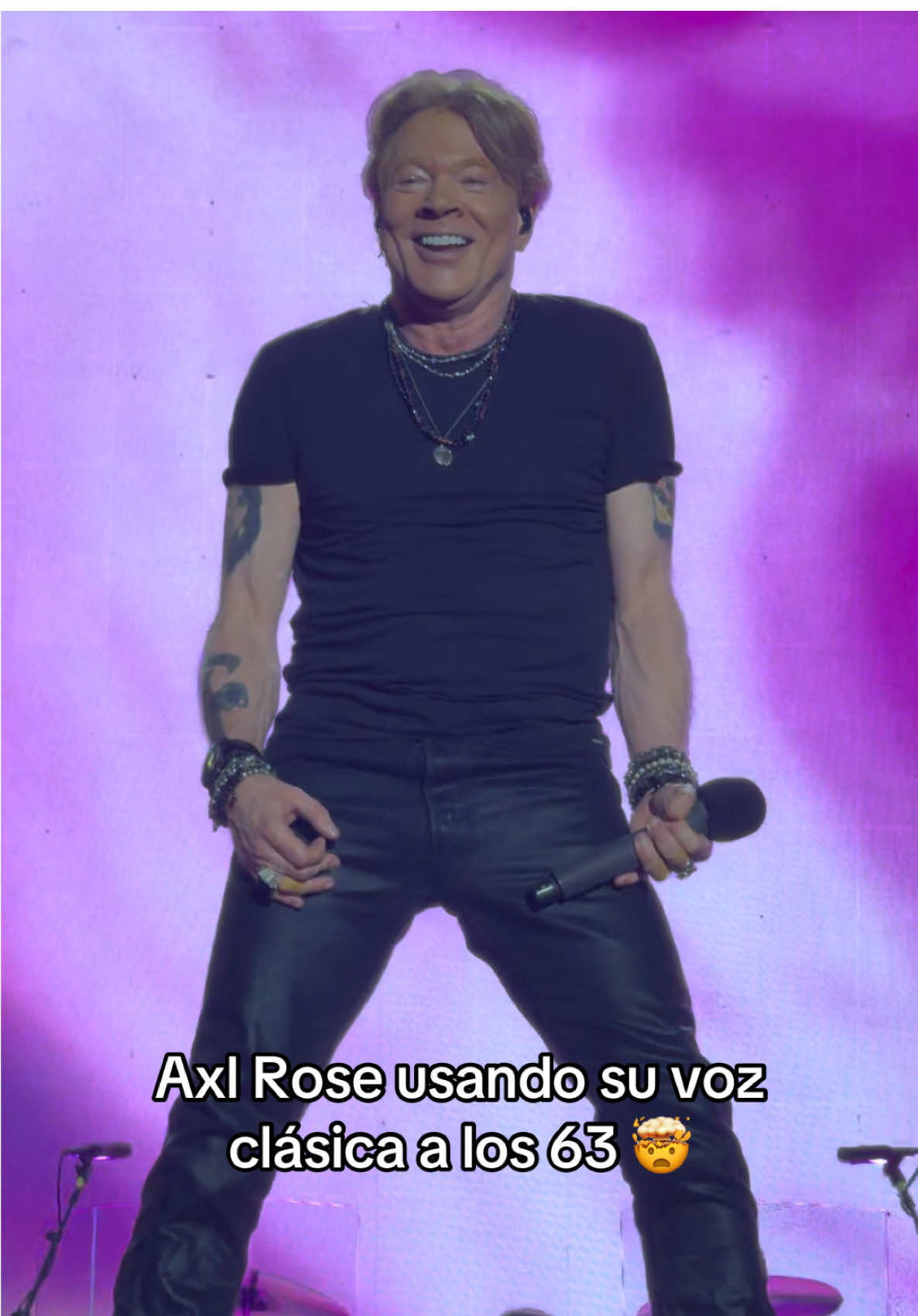 Tremendo el show que dio Axl Rose en México 🇲🇽 #axlrose #concierto #gunsnroses #fypシ゚ #estadiognp 